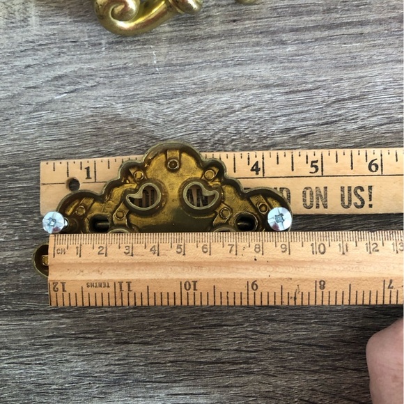 Vtg Brass Chippendale Cabinet Hardware - Picture 14 of 15